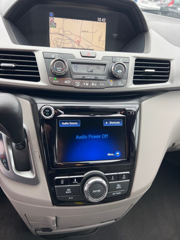 2016 Honda Odyssey Image 35