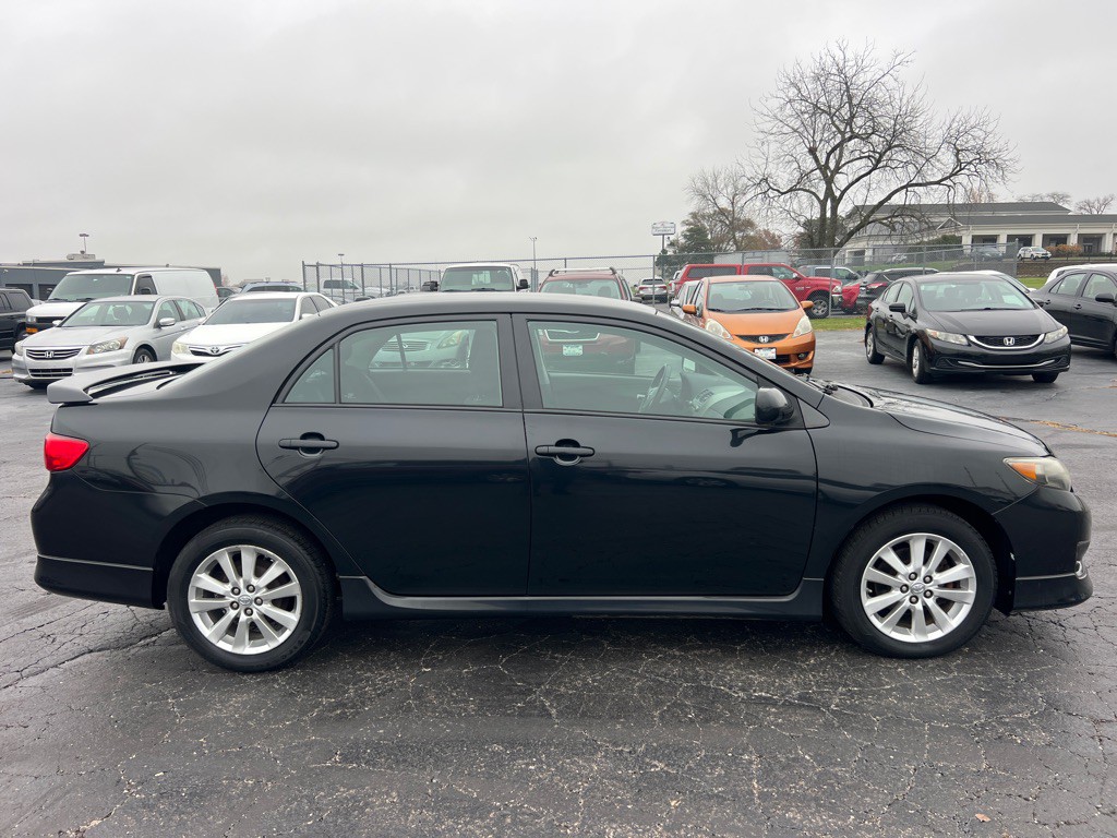 2010 Toyota Corolla Image 8