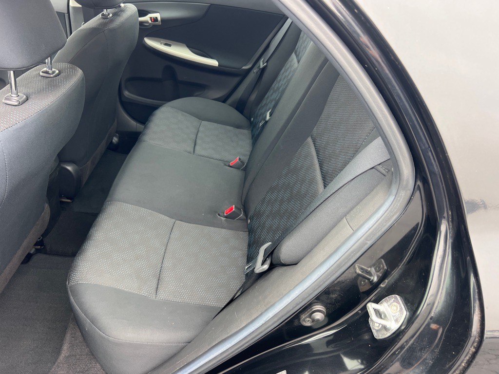 2010 Toyota Corolla Image 13