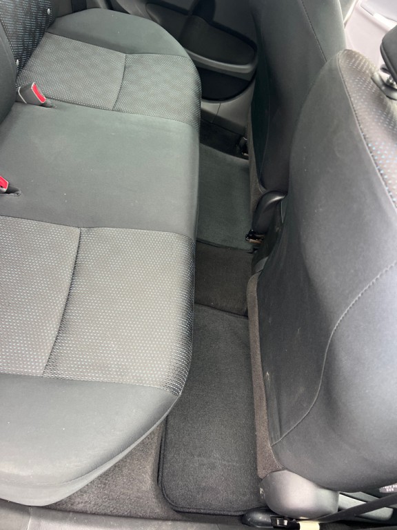 2010 Toyota Corolla Image 16