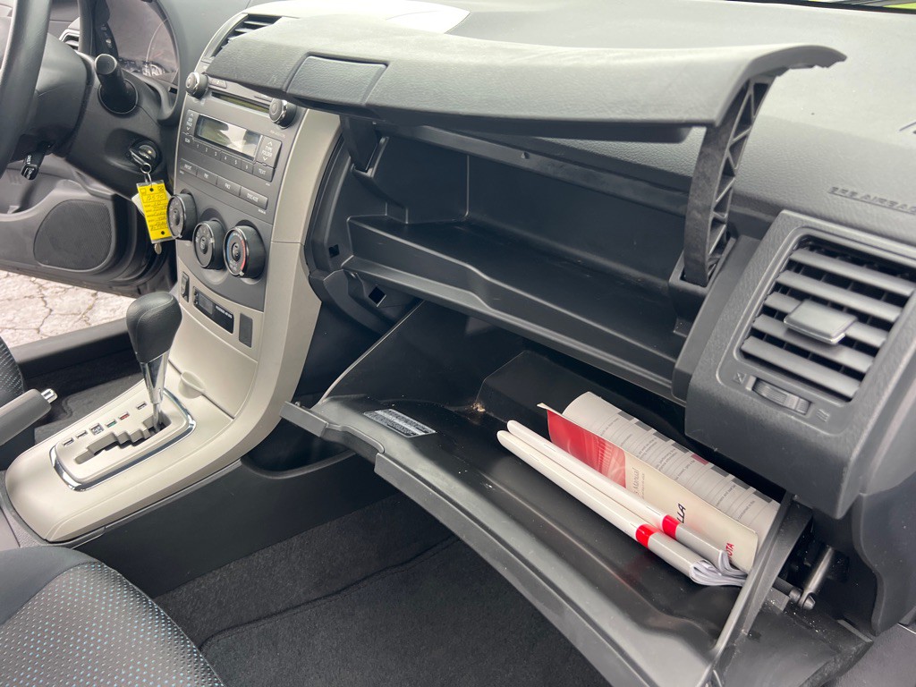 2010 Toyota Corolla Image 20