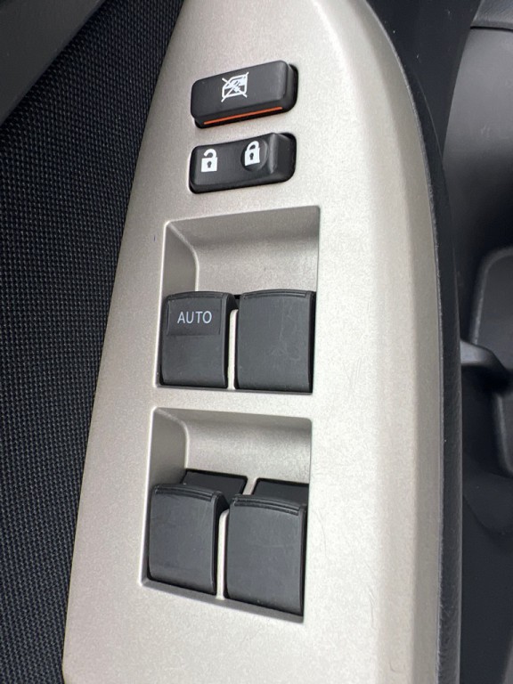 2010 Toyota Corolla Image 23