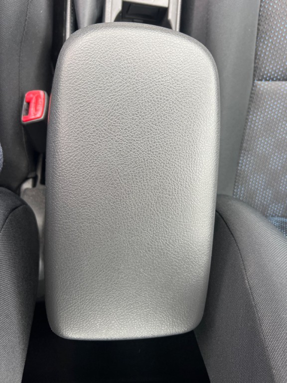 2010 Toyota Corolla Image 31