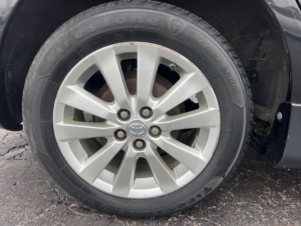 2010 Toyota Corolla Image 35