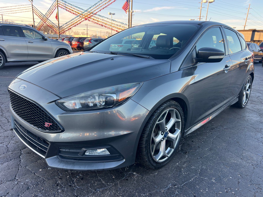 2017 Ford Focus Image 3