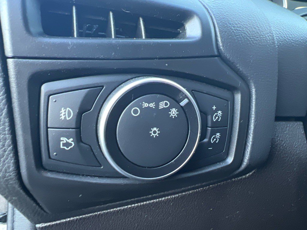 2017 Ford Focus Image 26