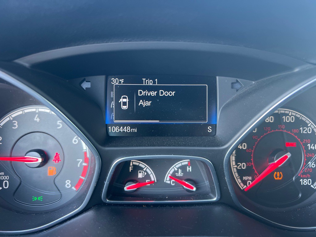 2017 Ford Focus Image 28