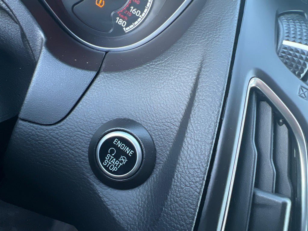 2017 Ford Focus Image 29