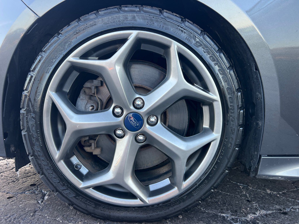 2017 Ford Focus Image 37