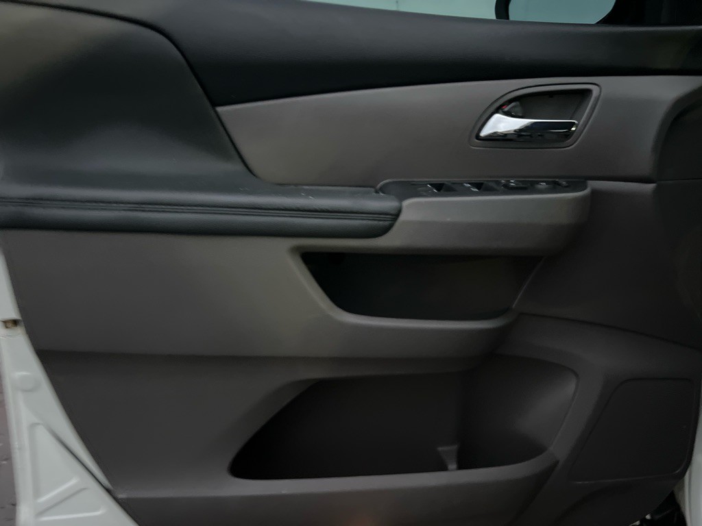2016 Honda Odyssey Image 10