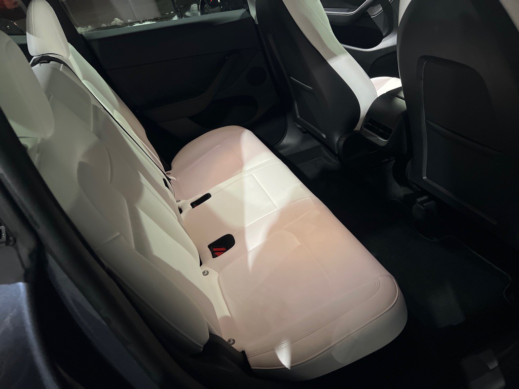 2023 Tesla Model Y Image 15