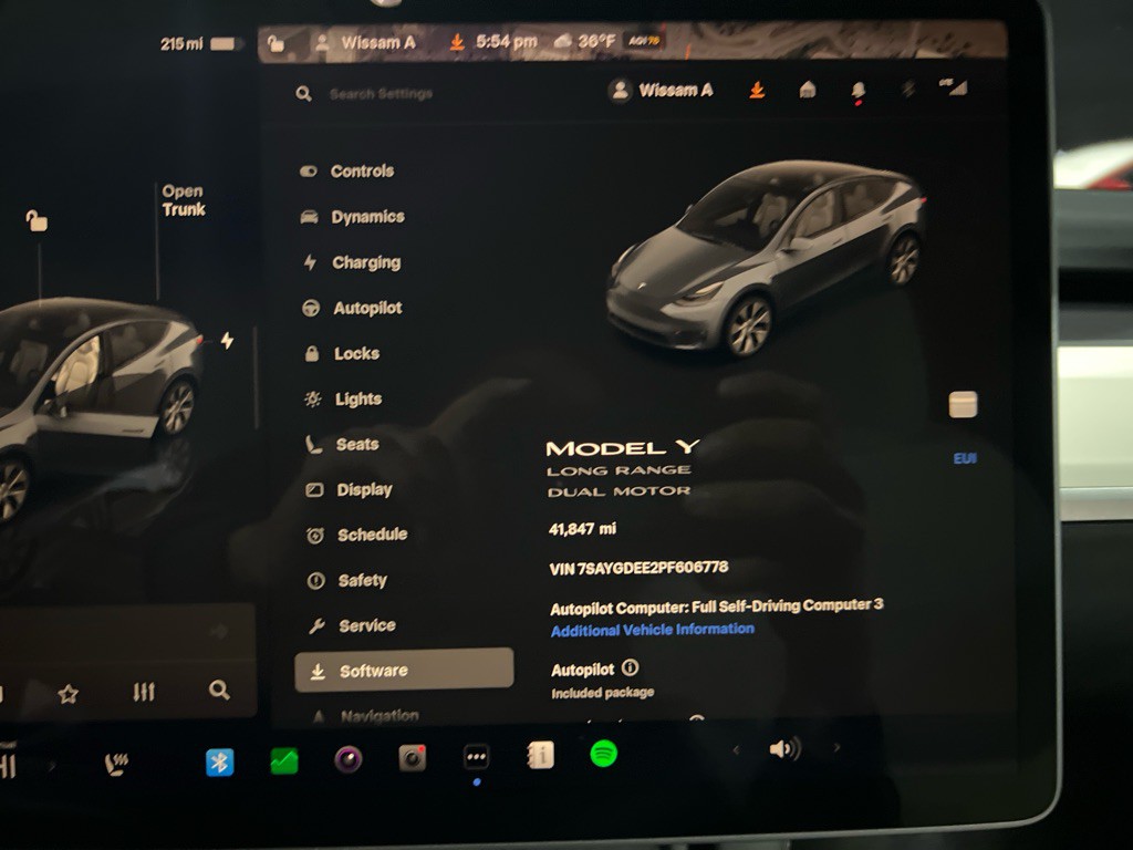 2023 Tesla Model Y Image 30