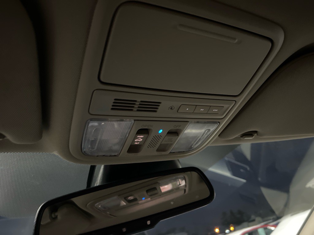 2014 Honda Odyssey Image 35