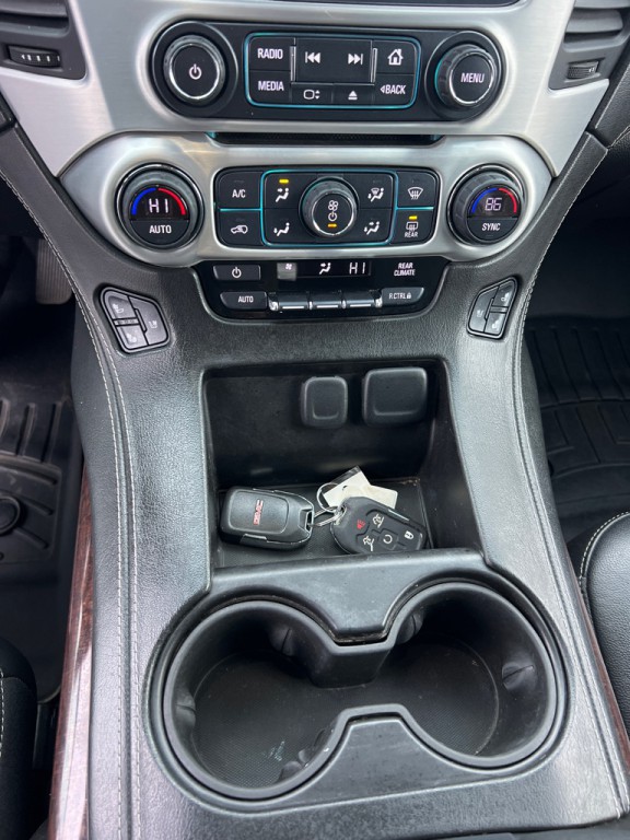 2017 GMC Yukon Image 38