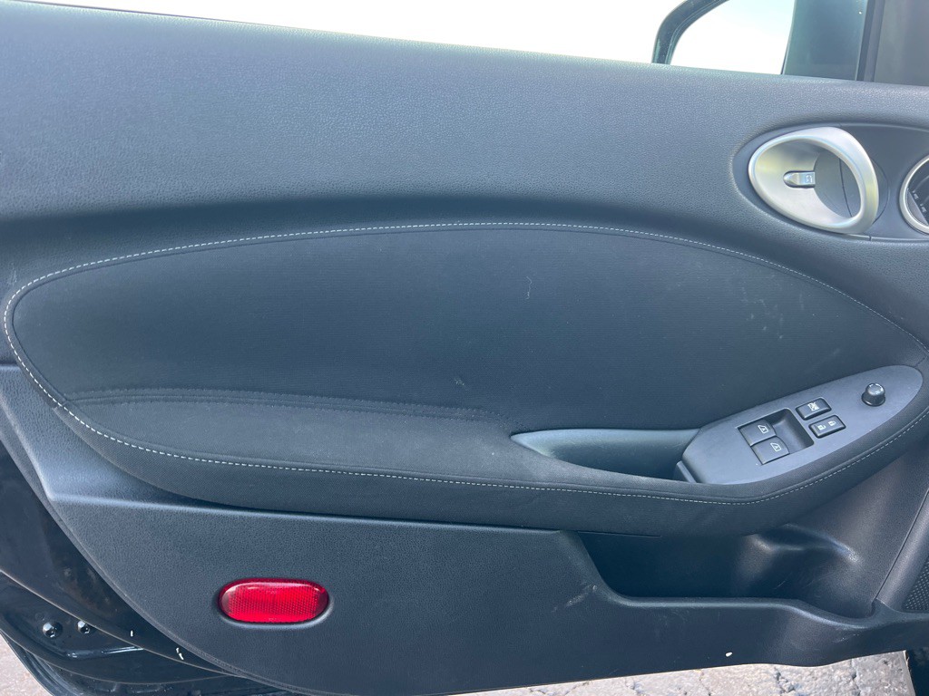 2012 Nissan 370Z Image 13