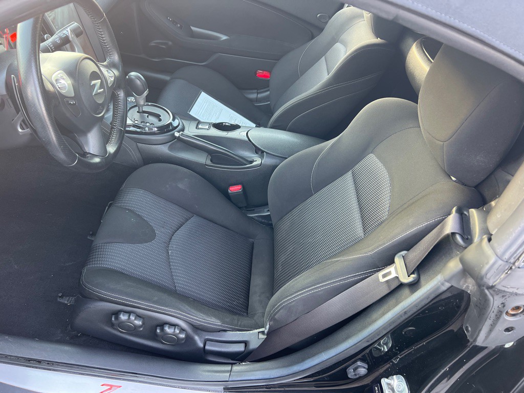 2012 Nissan 370Z Image 14