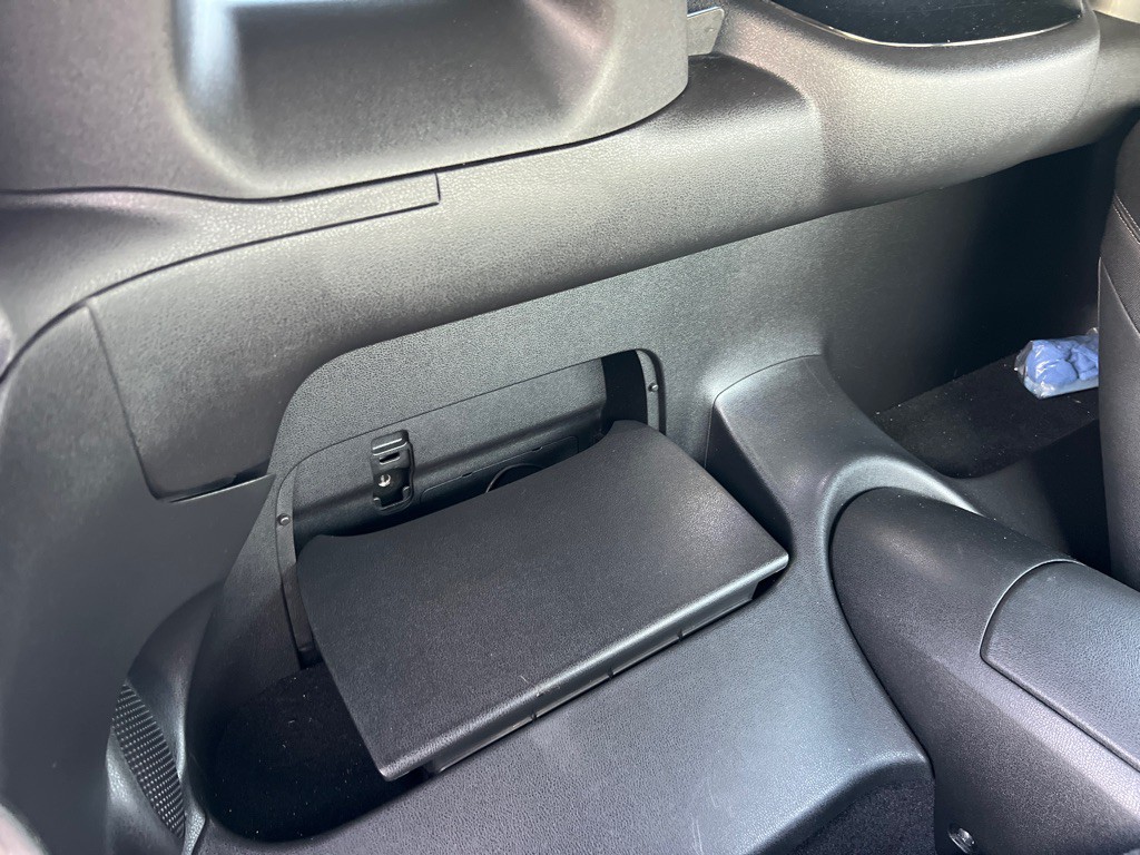 2012 Nissan 370Z Image 16