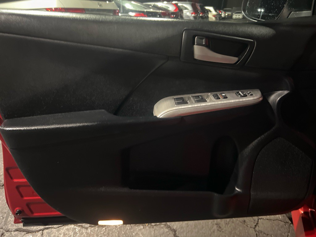 2012 Toyota Camry Image 10