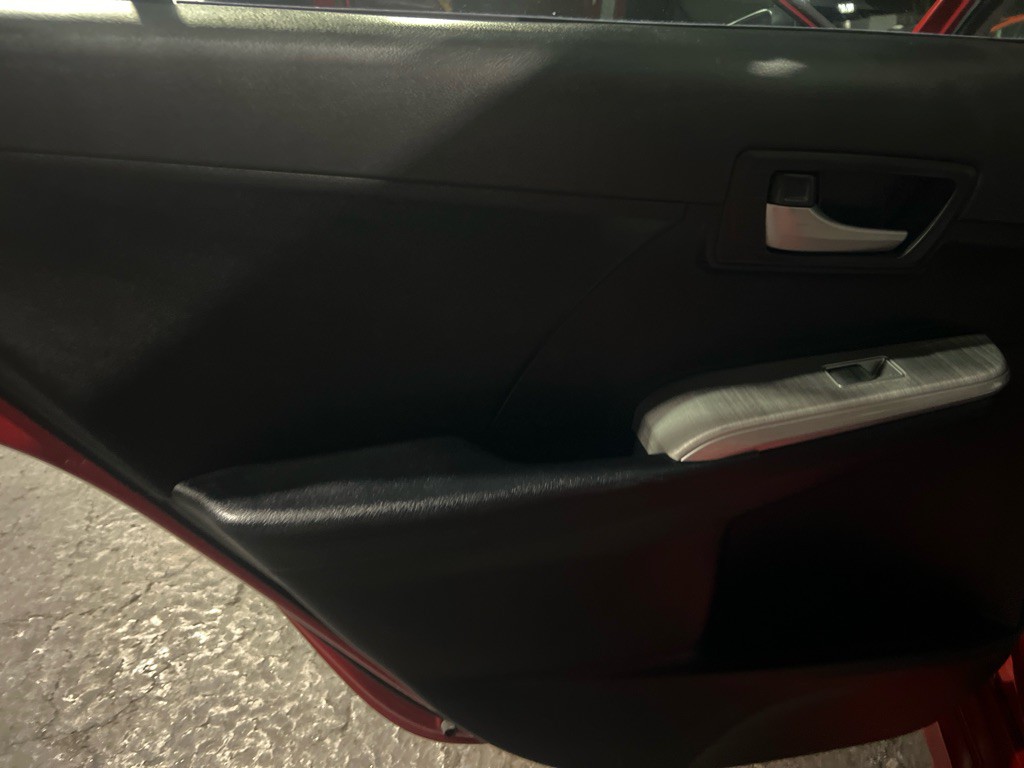 2012 Toyota Camry Image 12