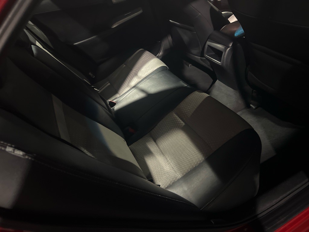 2012 Toyota Camry Image 15