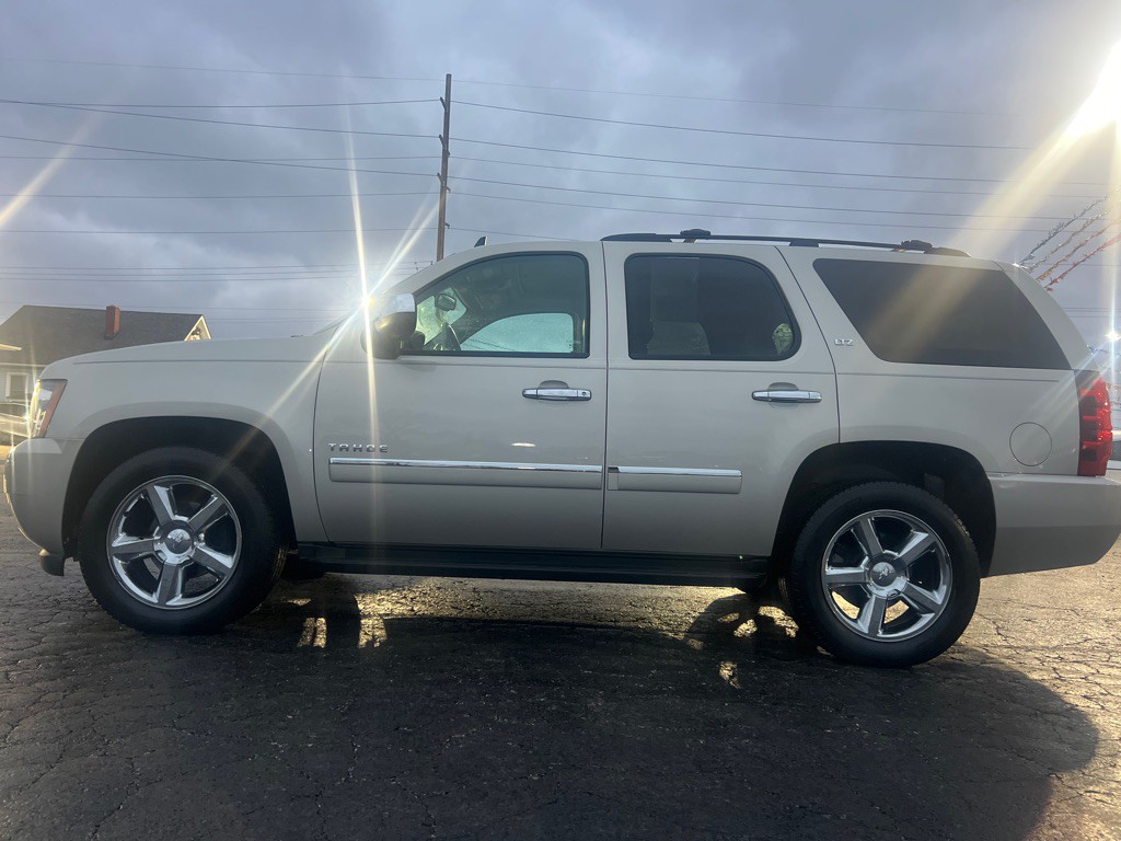 2014 Chevrolet Tahoe Image 4