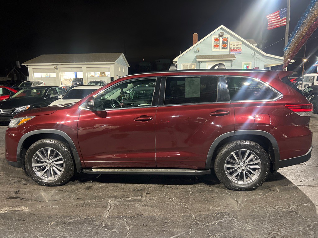 2017 Toyota Highlander Image 4