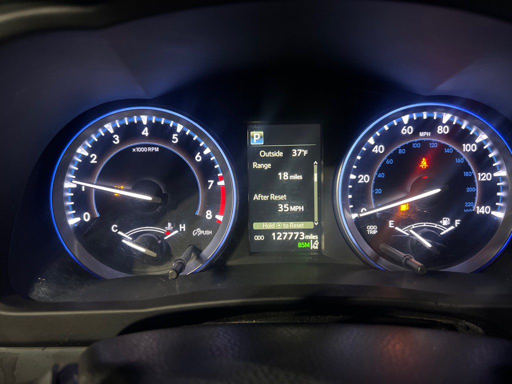 2017 Toyota Highlander Image 29