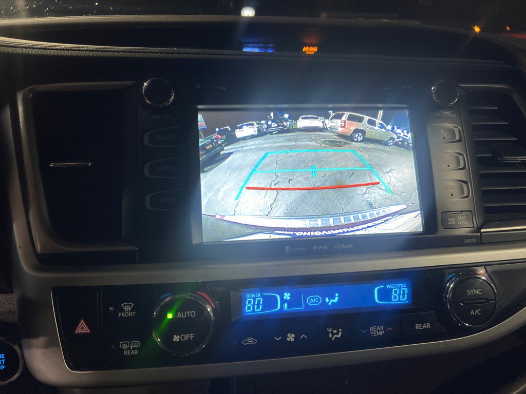 2017 Toyota Highlander Image 31