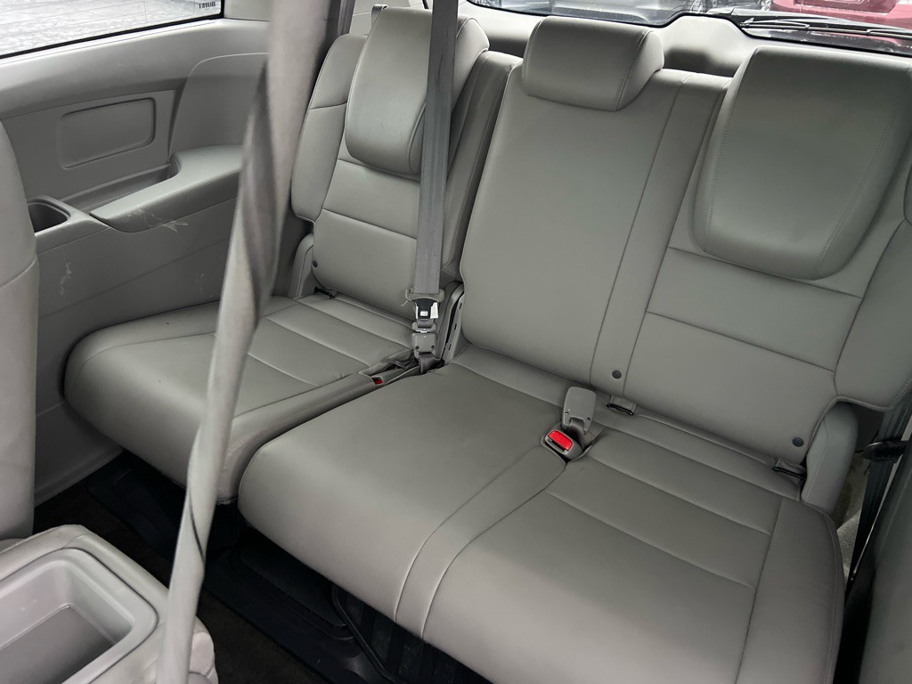 2016 Honda Odyssey Image 13