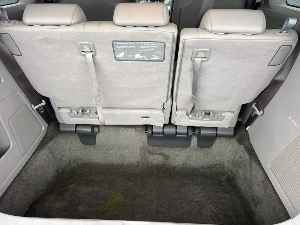 2016 Honda Odyssey Image 22