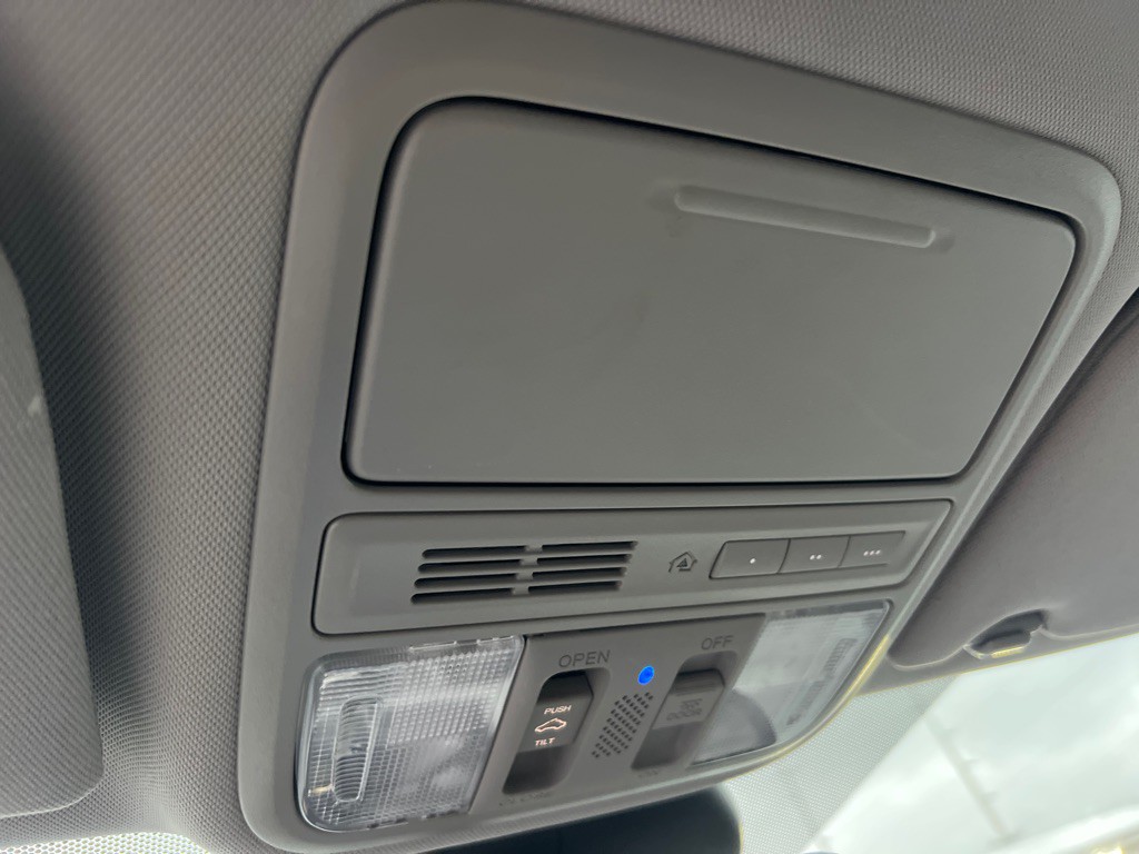 2016 Honda Odyssey Image 37