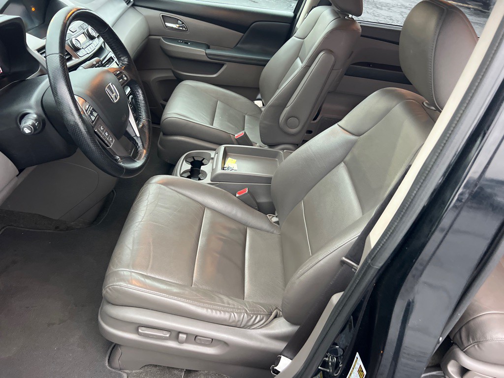 2016 Honda Odyssey Image 11