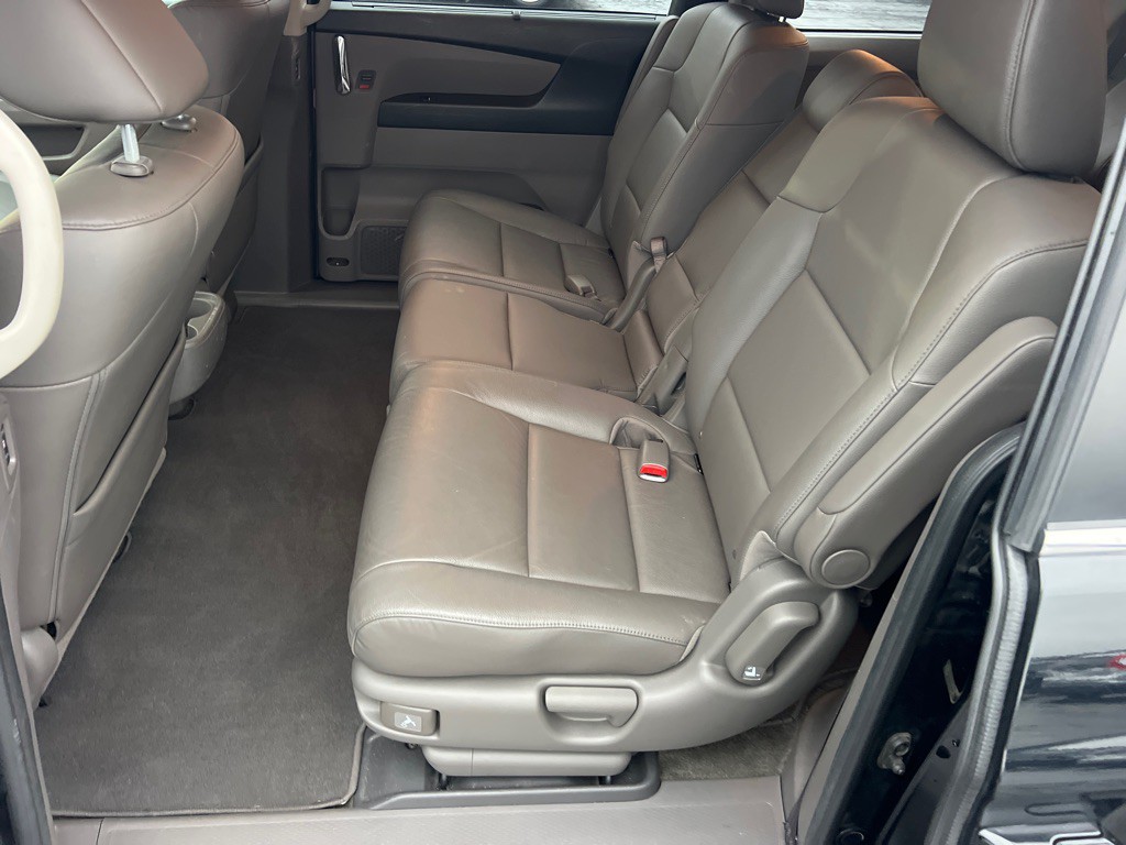 2016 Honda Odyssey Image 12