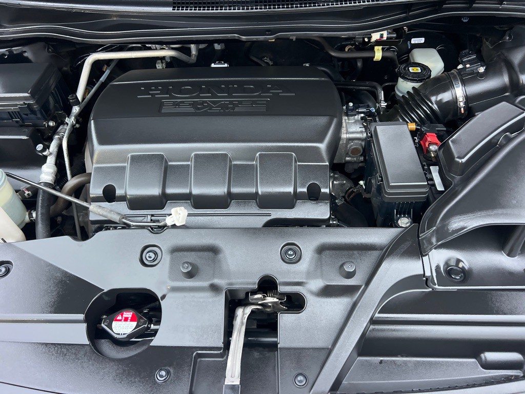2016 Honda Odyssey Image 44