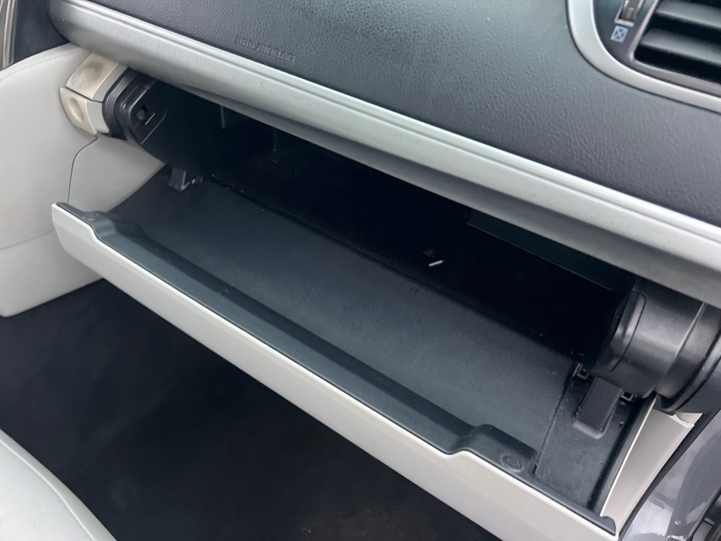 2013 Toyota Camry Image 19