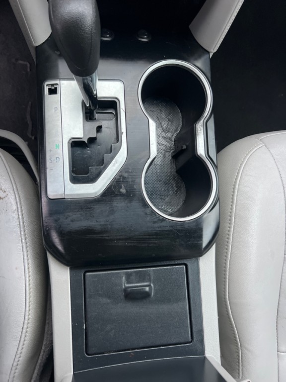 2013 Toyota Camry Image 24