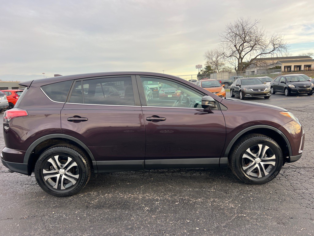 2018 Toyota Rav4 Image 8