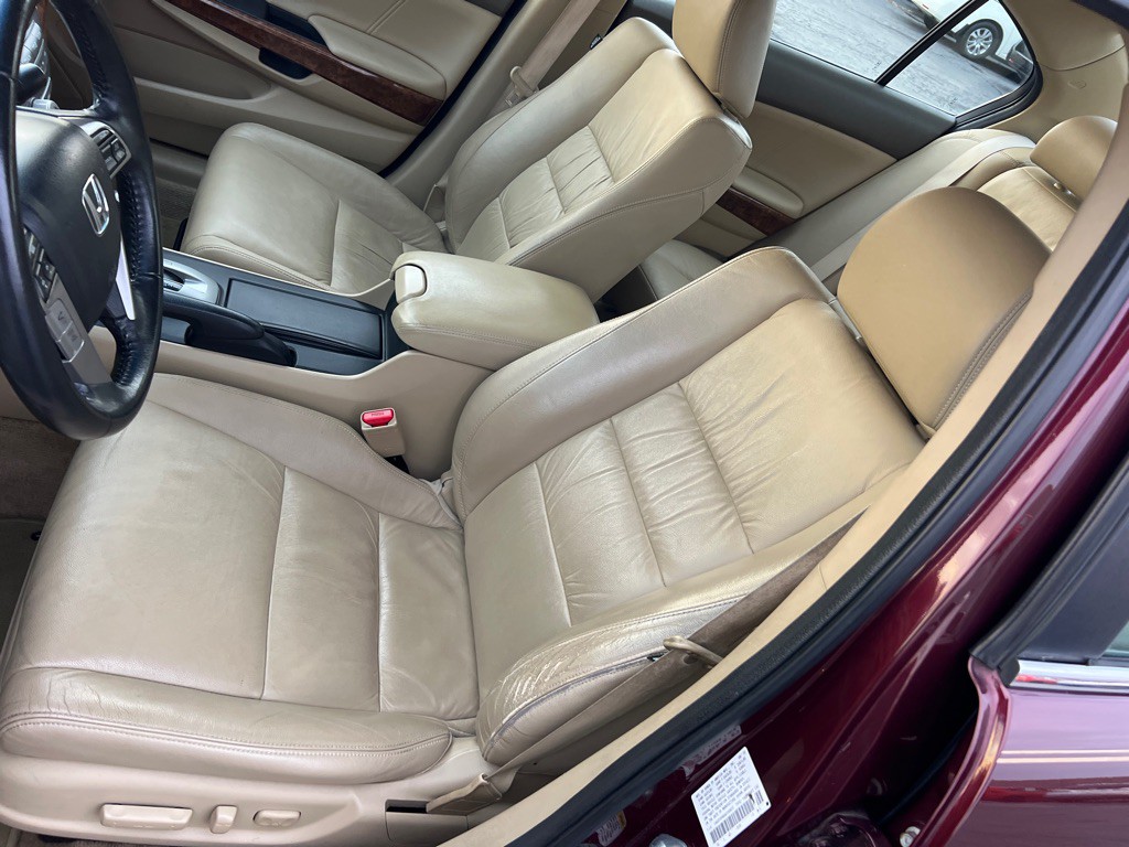 2010 Honda Accord Image 12