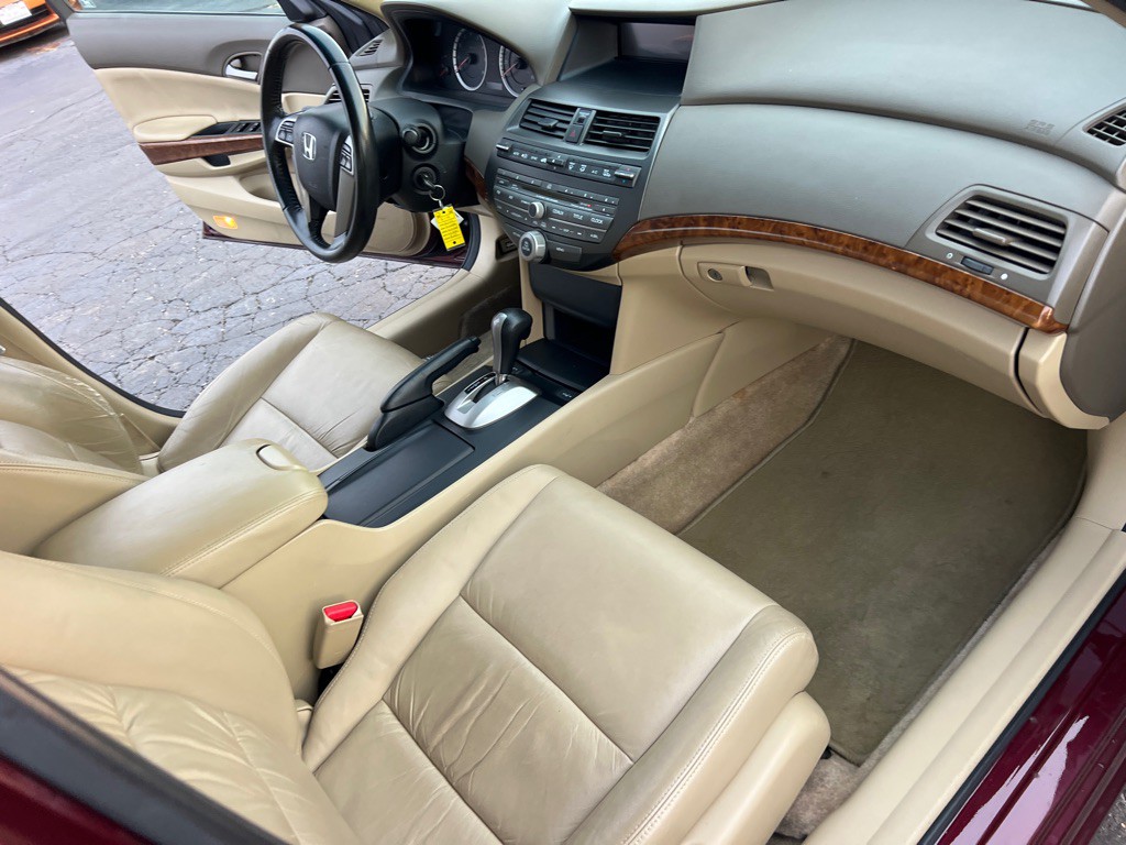 2010 Honda Accord Image 20