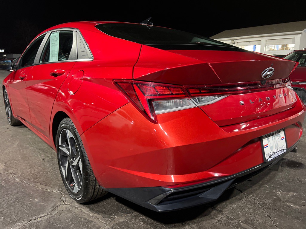 2021 Hyundai Elantra Image 5