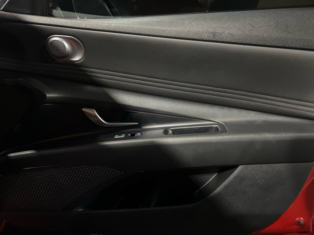 2021 Hyundai Elantra Image 16