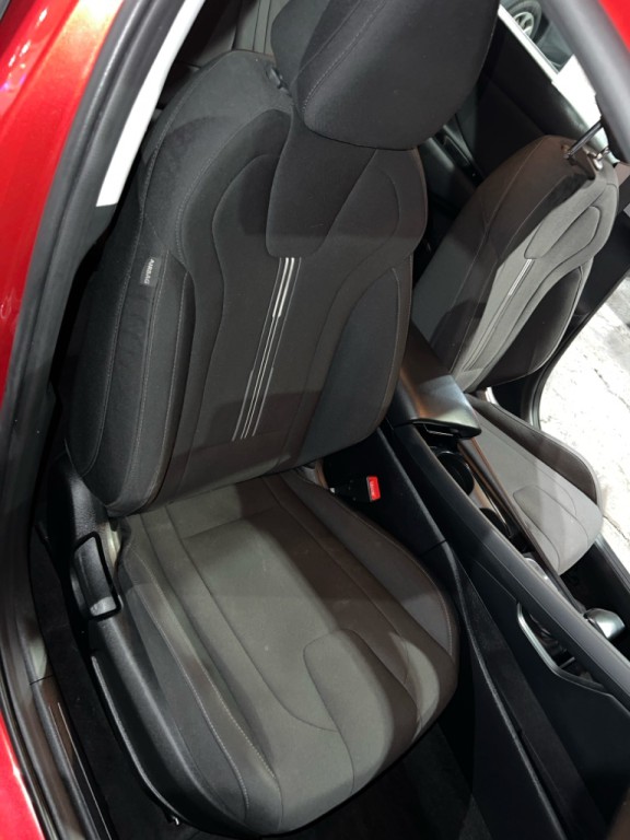 2021 Hyundai Elantra Image 18