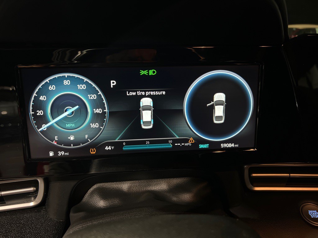 2021 Hyundai Elantra Image 26