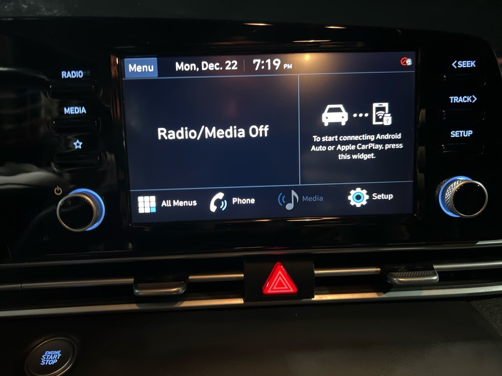 2021 Hyundai Elantra Image 28