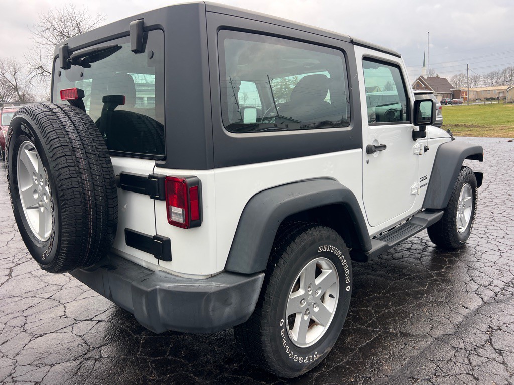 2016 Jeep Wrangler Image 7