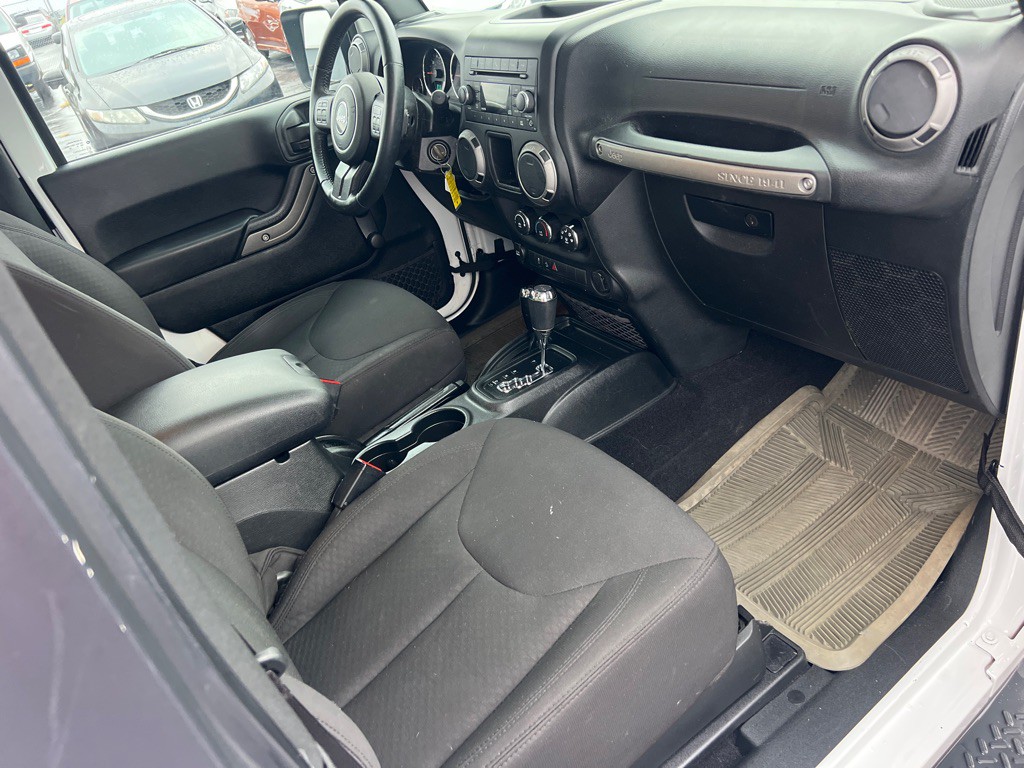 2016 Jeep Wrangler Image 15