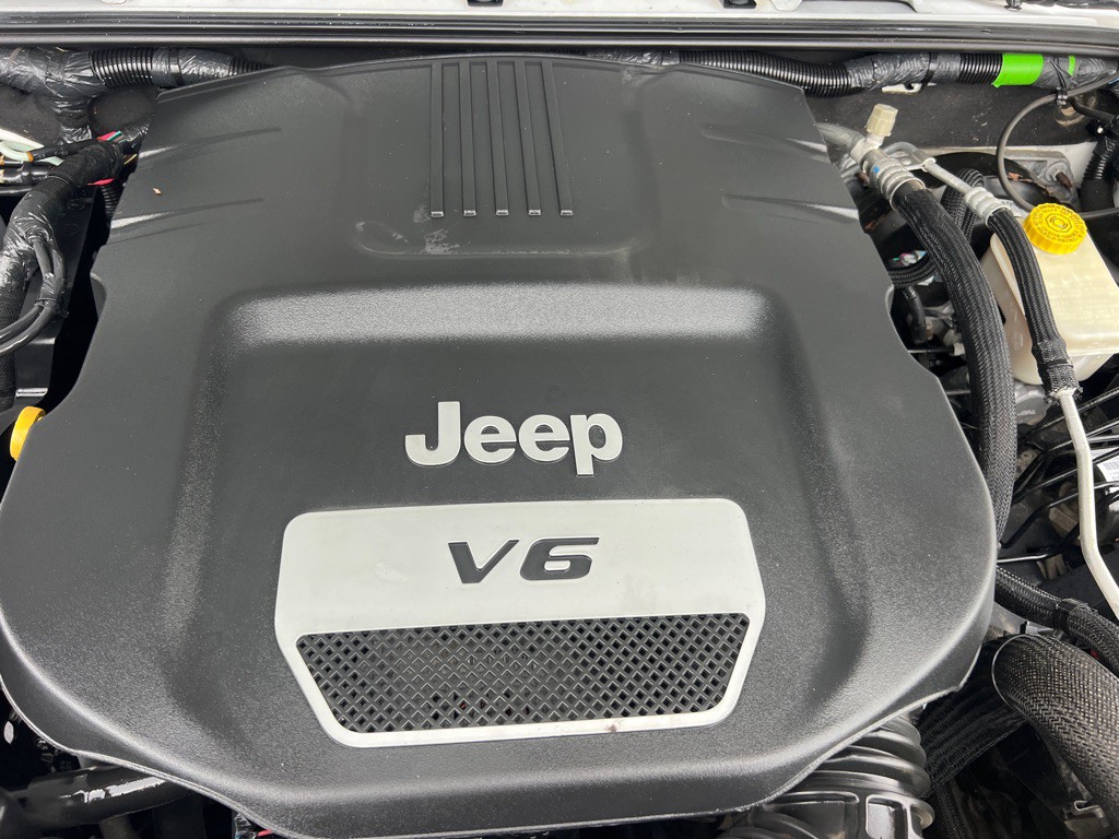 2016 Jeep Wrangler Image 36