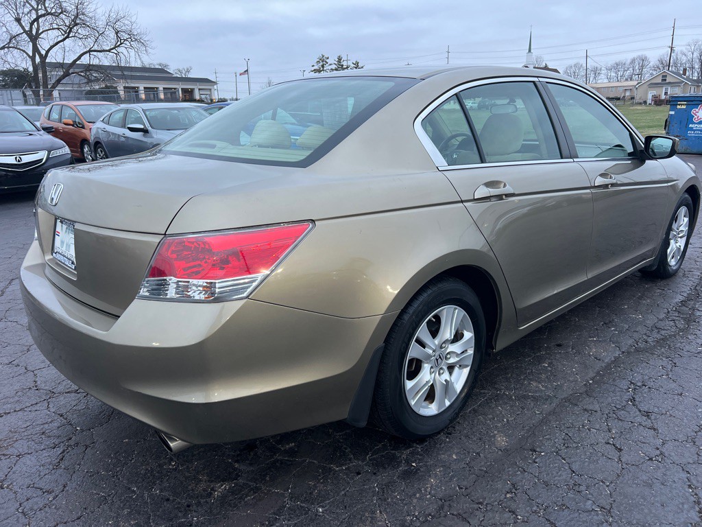 2010 Honda Accord Image 7