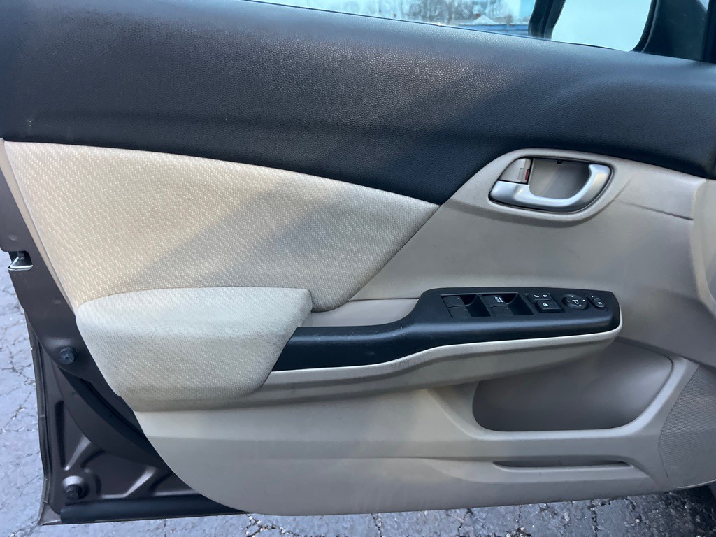 2013 Honda Civic Image 10