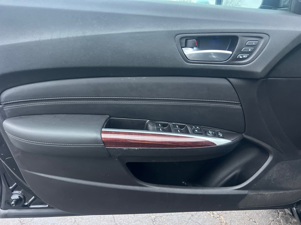2015 Acura TL Image 10